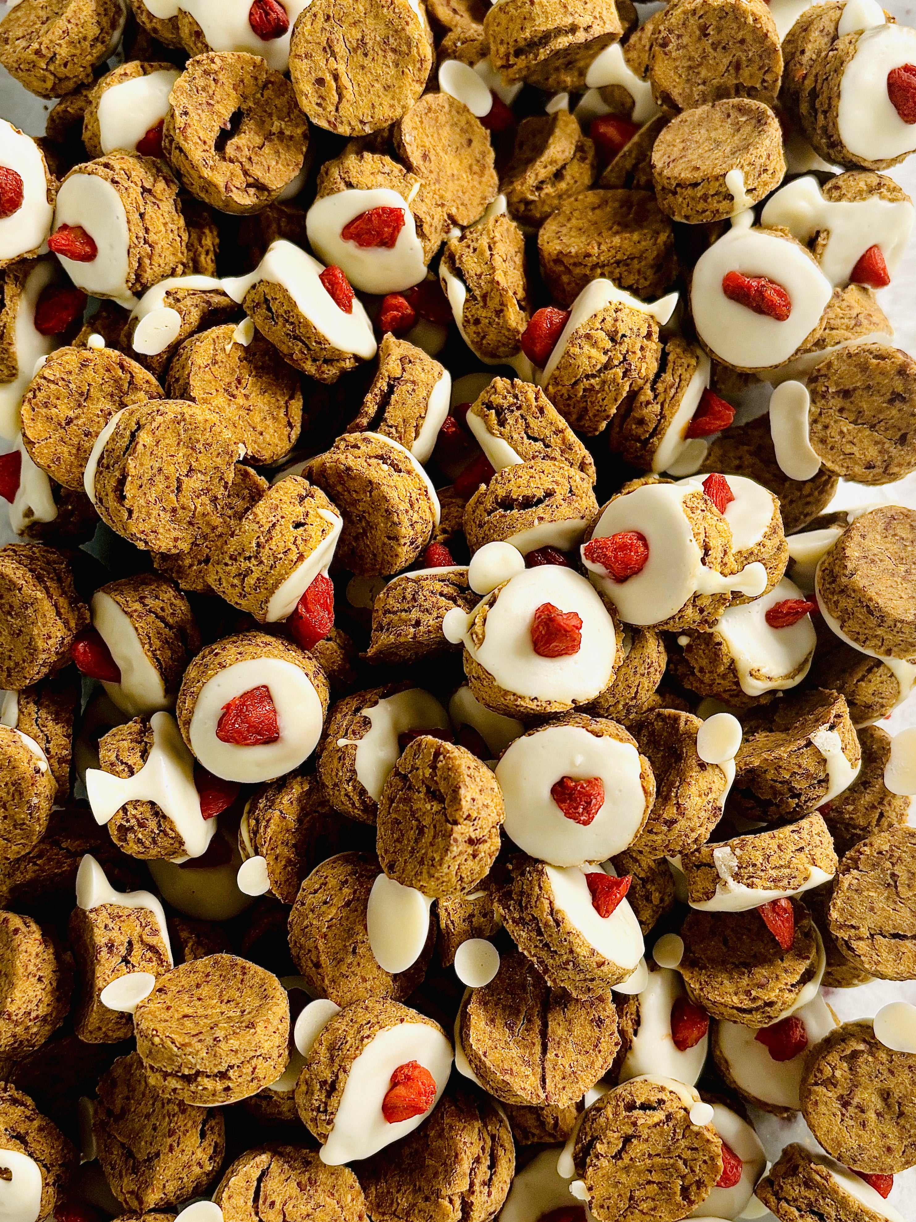 TreaTreas Dog Treats - The Original Cake